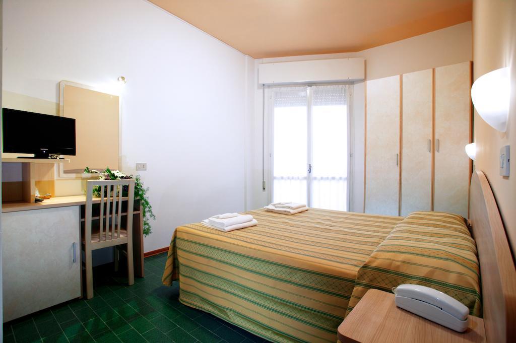 Hotel Globus Cesenatico Quarto foto